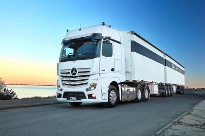 تصویر شماره 16 از آلبوم تصویر زمینه مرسدس بنز آکتروس (Mercedes Benz Actros)